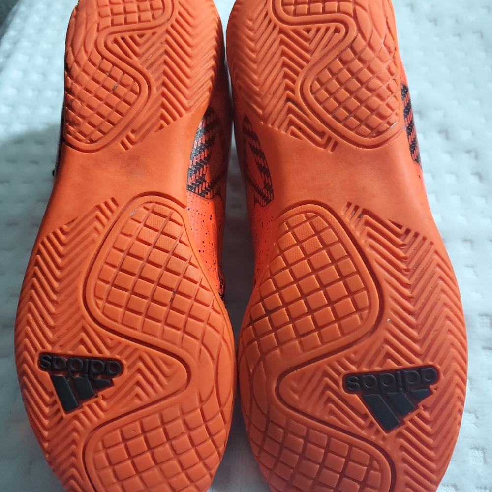 ADIDAS - Picture 2 of 5